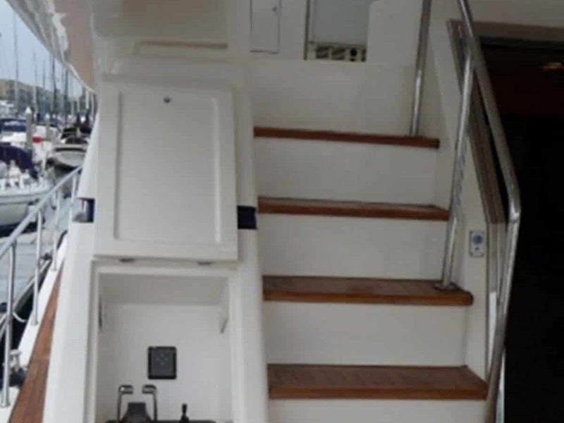 Three's Company yacht - Stairs to Flybridge